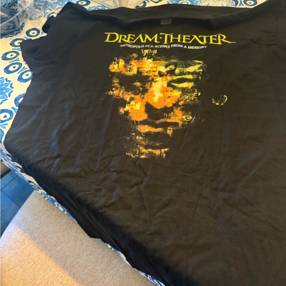 T-shirts and Jeans - Picture 5 of 16